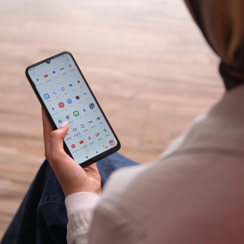 گوشی موبایل وکال مدل V1 Plus دو سیم کارت ظرفیت ۱۲۸ گیگابایت و رم ۴ گیگابایت